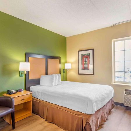 Extended Stay America Select Suites - Chicago - Lombard - Oakbrook Oakbrook Terrace Buitenkant foto