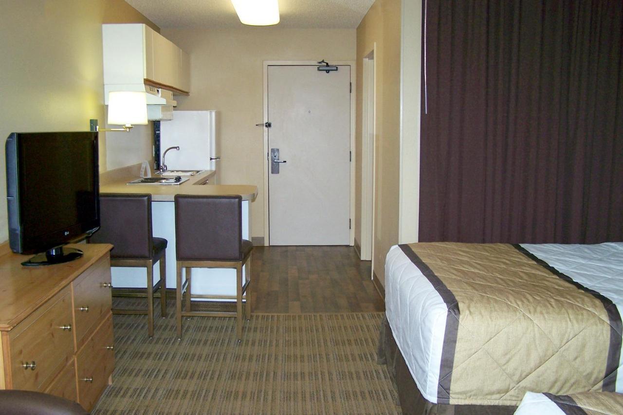 Extended Stay America Select Suites - Chicago - Lombard - Oakbrook Oakbrook Terrace Buitenkant foto