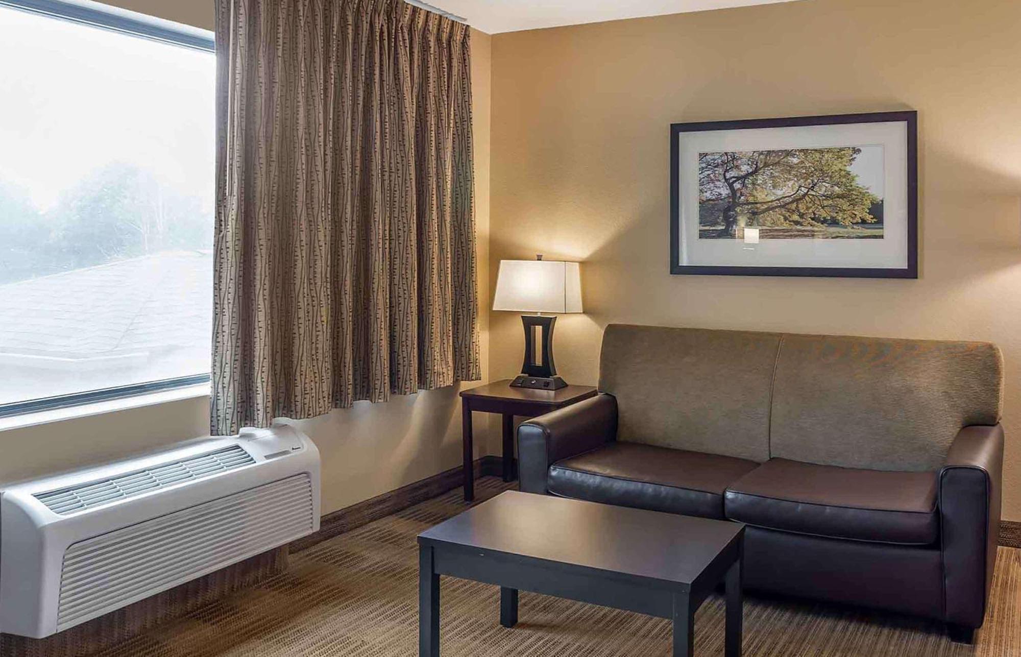 Extended Stay America Select Suites - Chicago - Lombard - Oakbrook Oakbrook Terrace Buitenkant foto