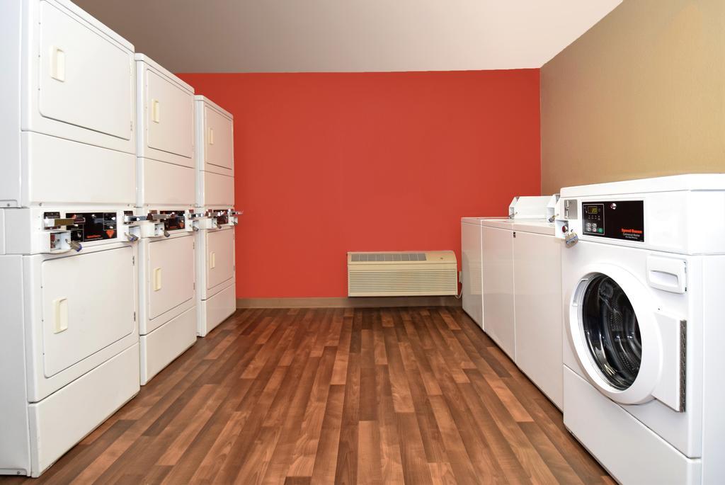 Extended Stay America Select Suites - Chicago - Lombard - Oakbrook Oakbrook Terrace Buitenkant foto